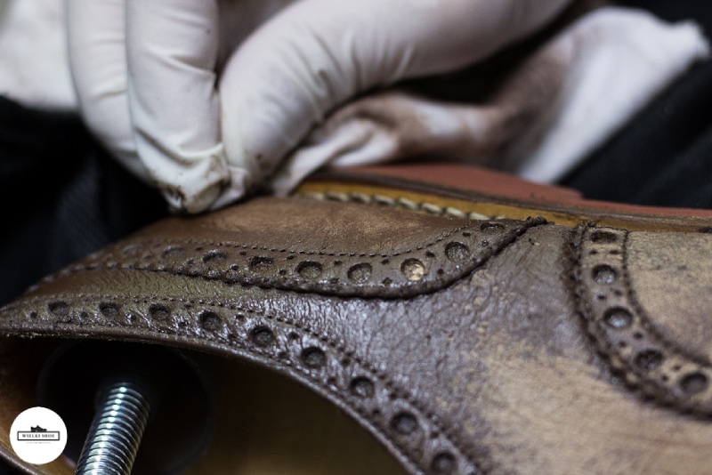 Wielki Shoe - Profesjonalne Czyszczenie Obuwia