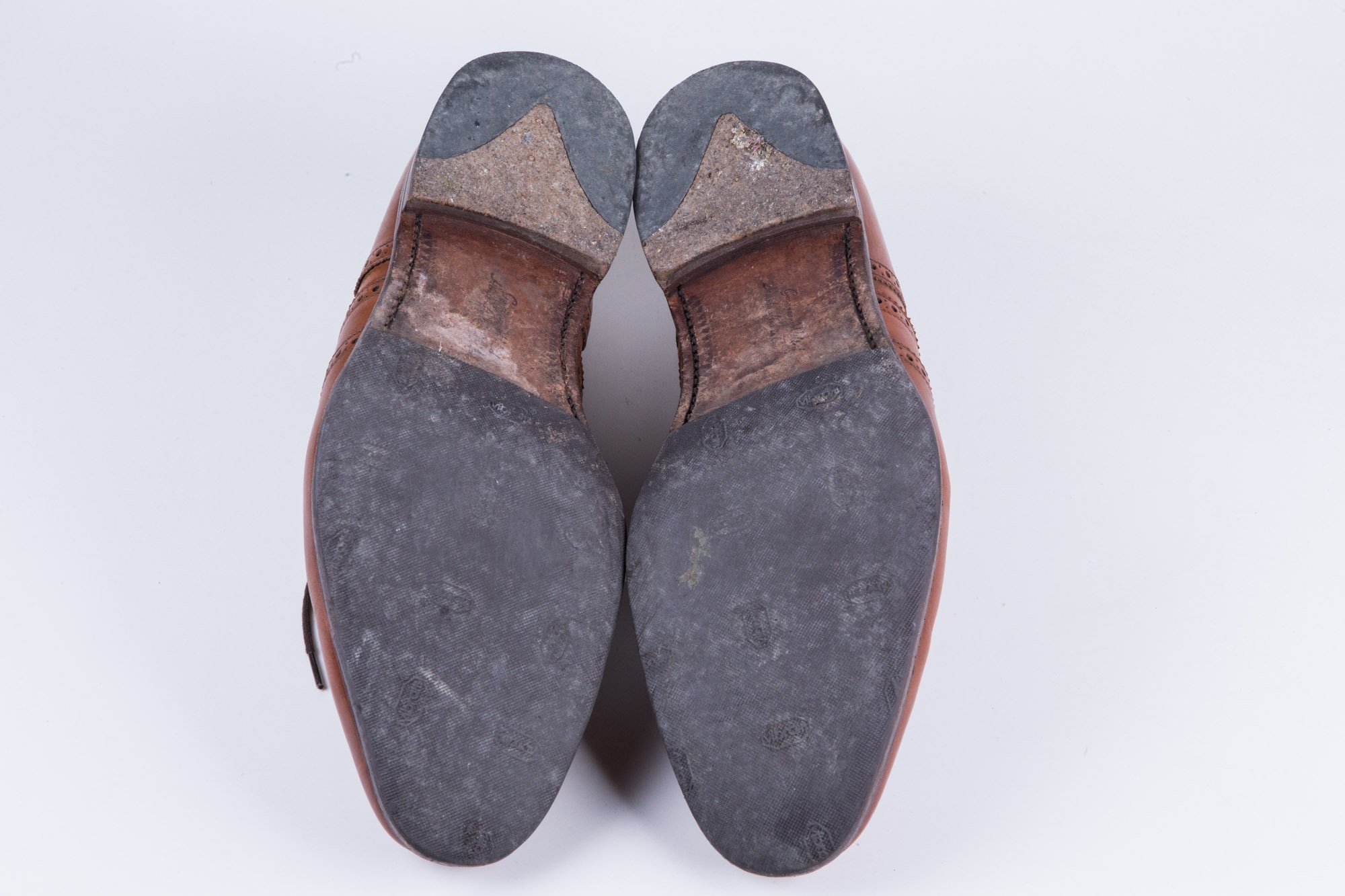 Wielki Shoe - Kompleksowa Renowacja Obuwia - Stan przed renowacją